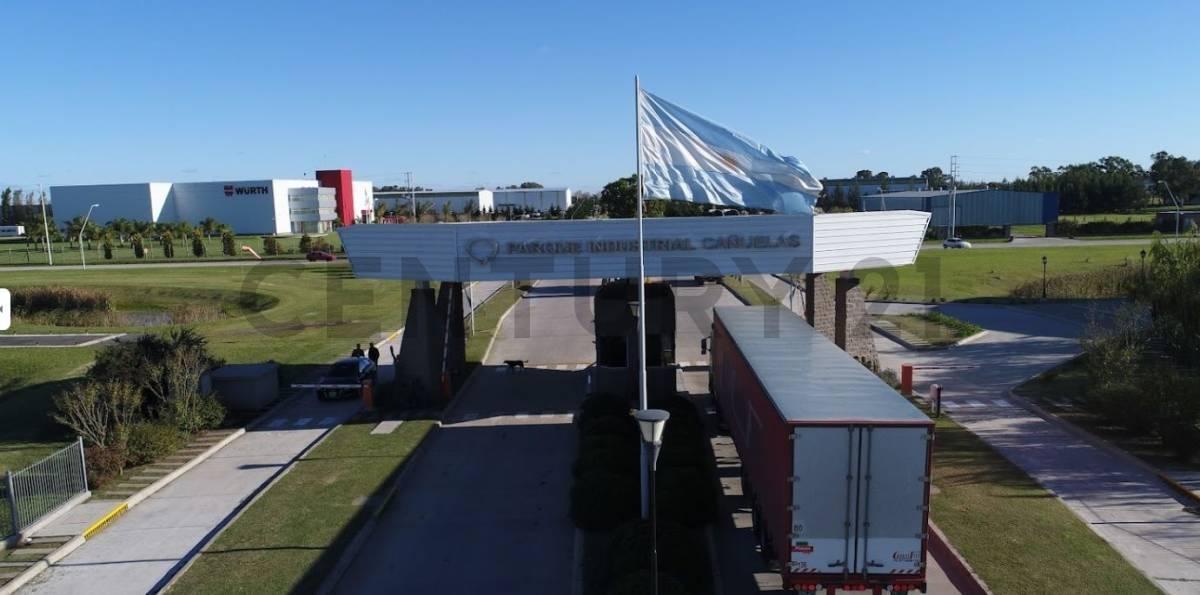 Nave Industrial en Parque Cañuelas 5
