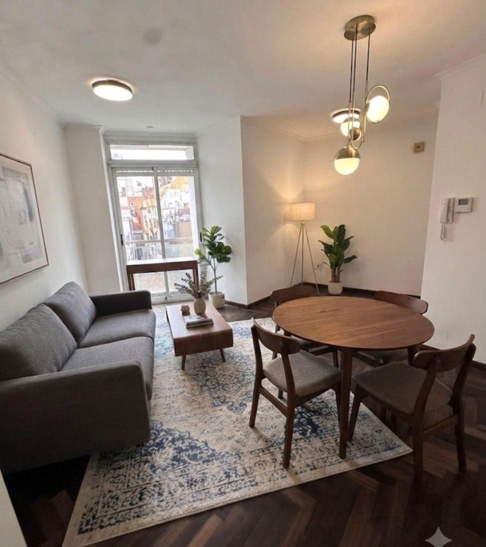 Foto de AA RONDEAU 640 PISO ALTO 2 DOR, imagen 1