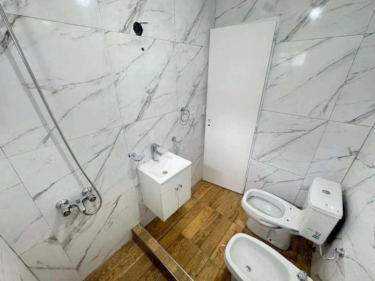 Foto de VENTA DEPARTAMENTO 2 AMB - GERLI - LANUS, imagen 5