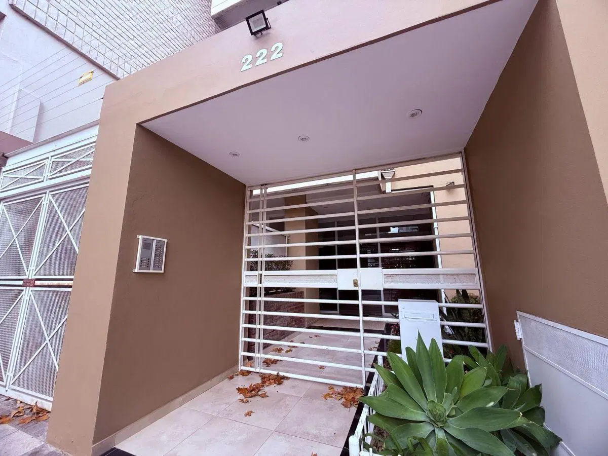 DEPARTAMENTO 2 AMBIENTES EXCELENTE UBICACION LANUSITA APTO CREDITO 1