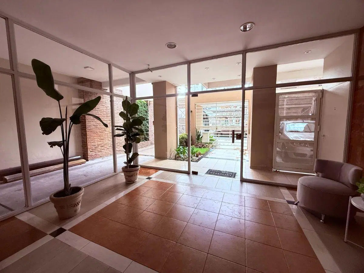 DEPARTAMENTO 2 AMBIENTES EXCELENTE UBICACION LANUSITA APTO CREDITO 2