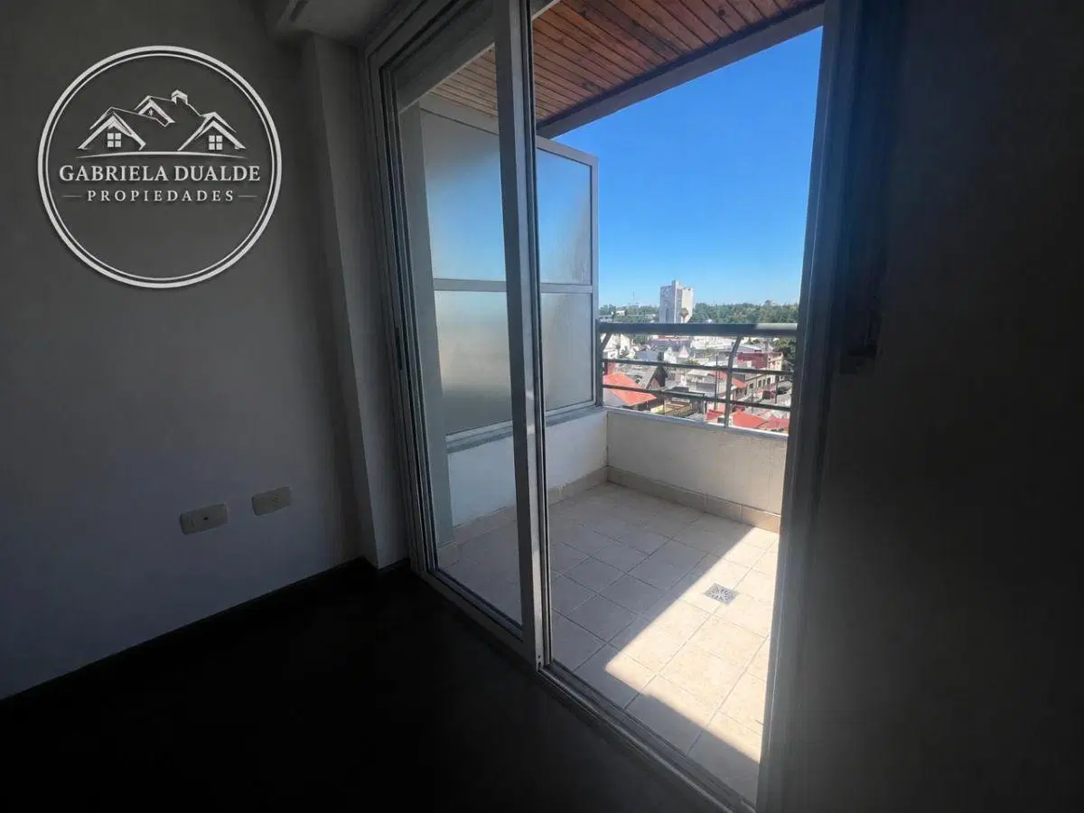 VENTA DEPARTAMENTO 2 AMB C/COCHERA APTO CREDITO - LANUS ESTE 4