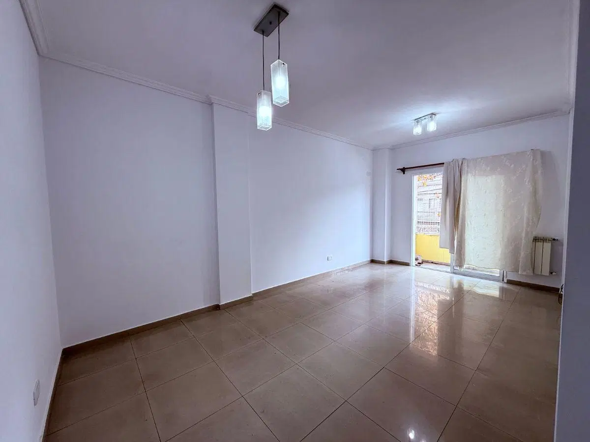 Departamento 3 Ambientes en Alquiler - Lanús Oeste 2