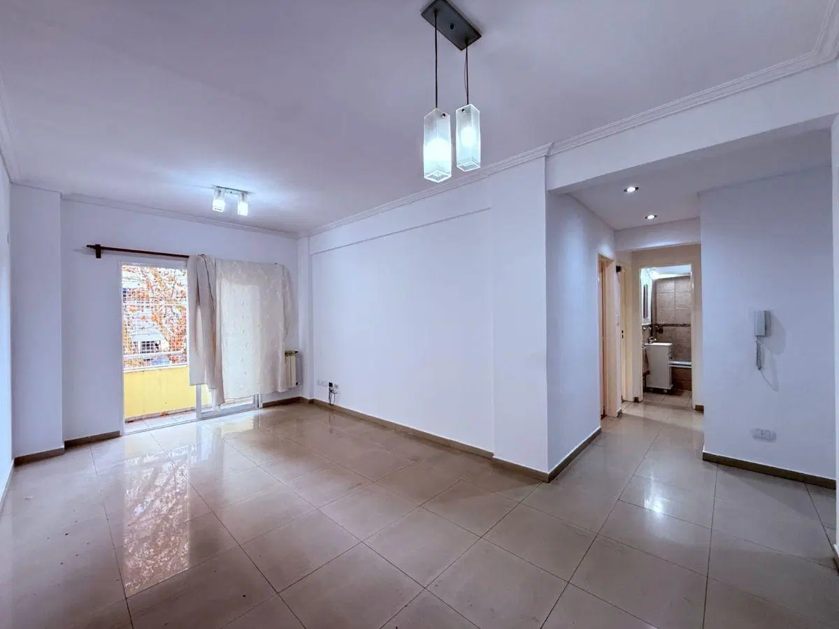 Departamento 3 Ambientes en Alquiler - Lanús Oeste 1