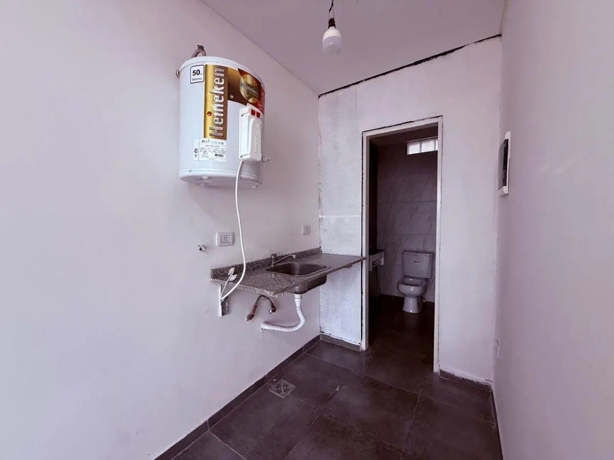 ALQUILER – LOCAL COMERCIAL EN LANÚS ESTE 5
