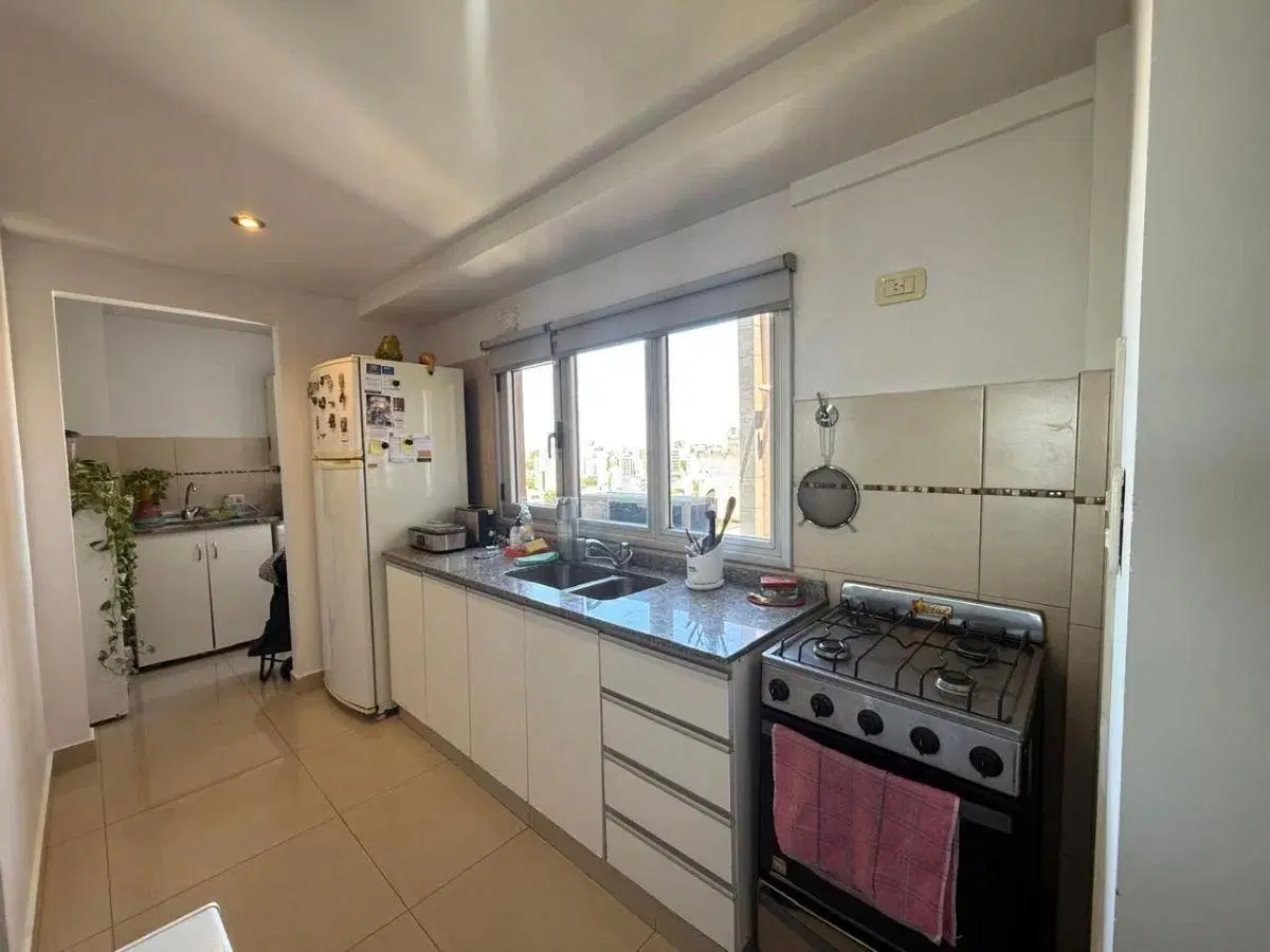 VENTA DEPARTAMENTO 2 AMB C/COCHERA - LANUS ESTE APTO CREDITO 8
