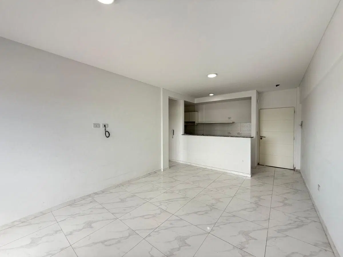 VENTA DEPARTAMENTO 2 AMBIENTES - GERLI 8