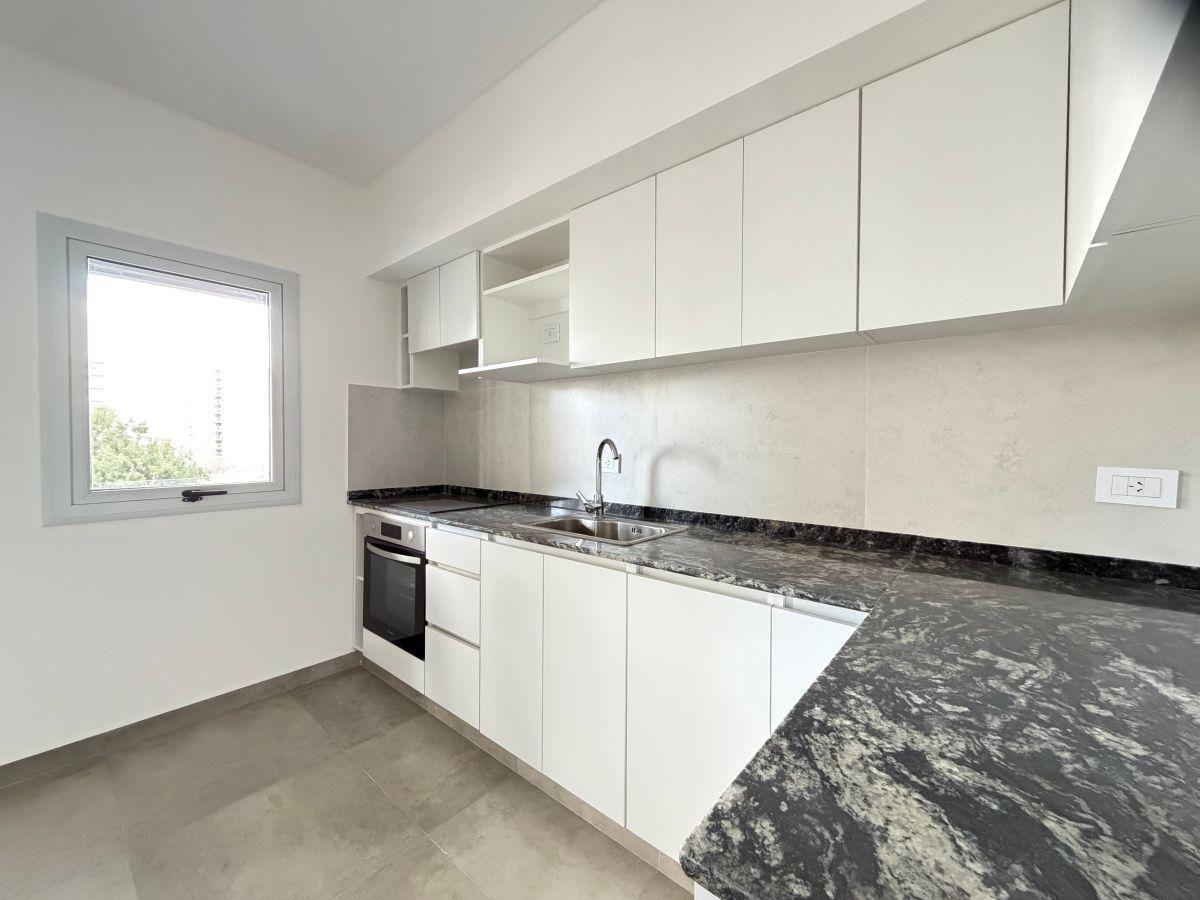 Foto de ALQUILER DEPARTAMENTO 3 AMB C/COCHERA - LANUS ESTE, imagen 3