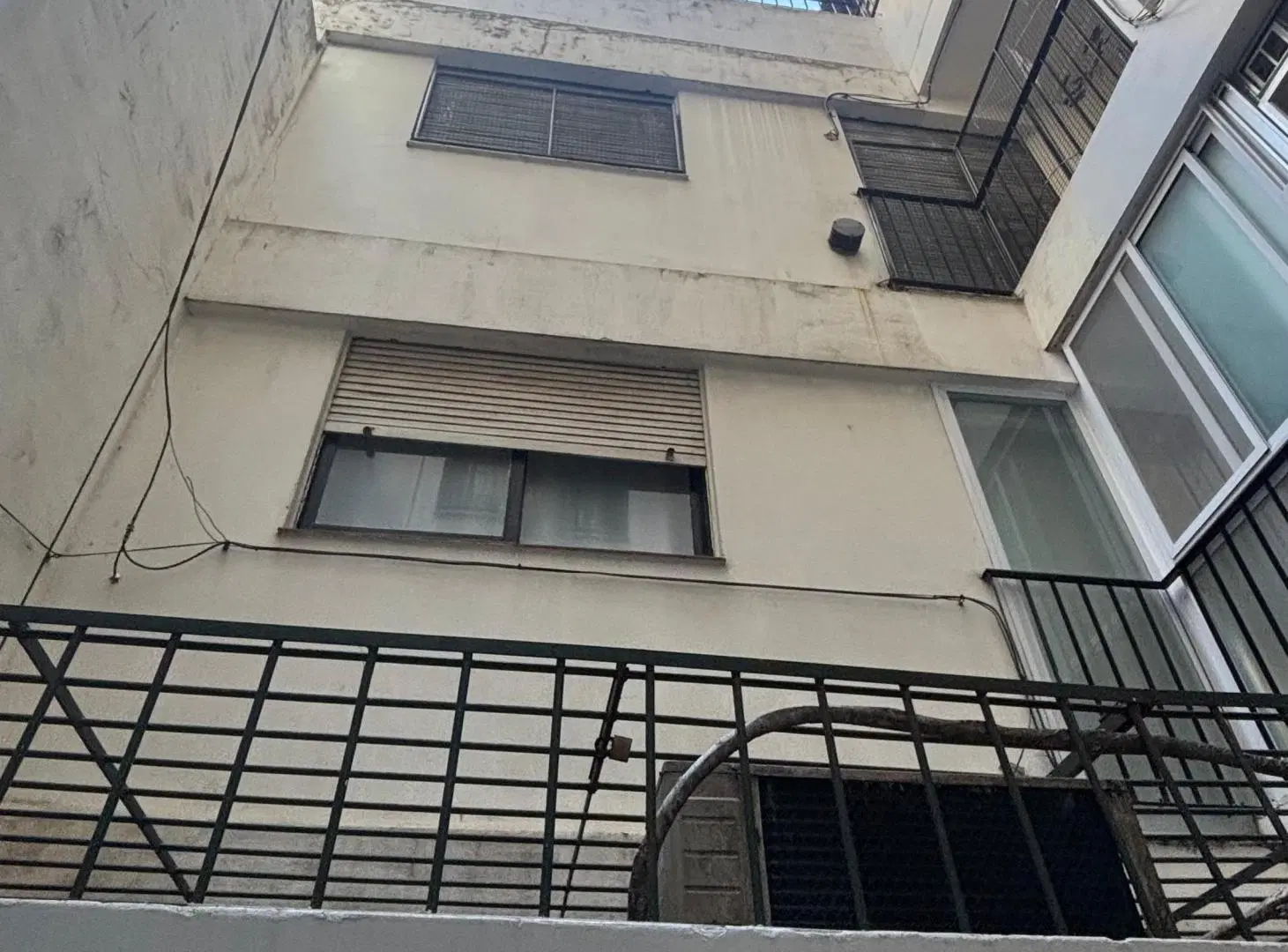 Recoleta – 2 ambientes con patio a 1 cuadra de estación Agüero (Línea D) 1