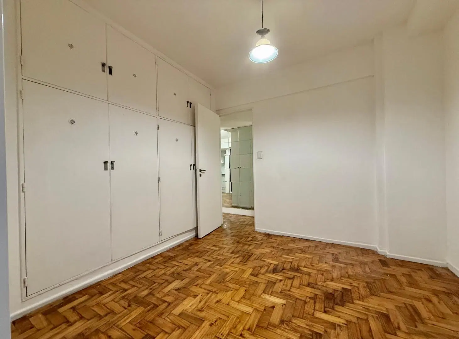Recoleta – 2 ambientes con patio a 1 cuadra de estación Agüero (Línea D) 2