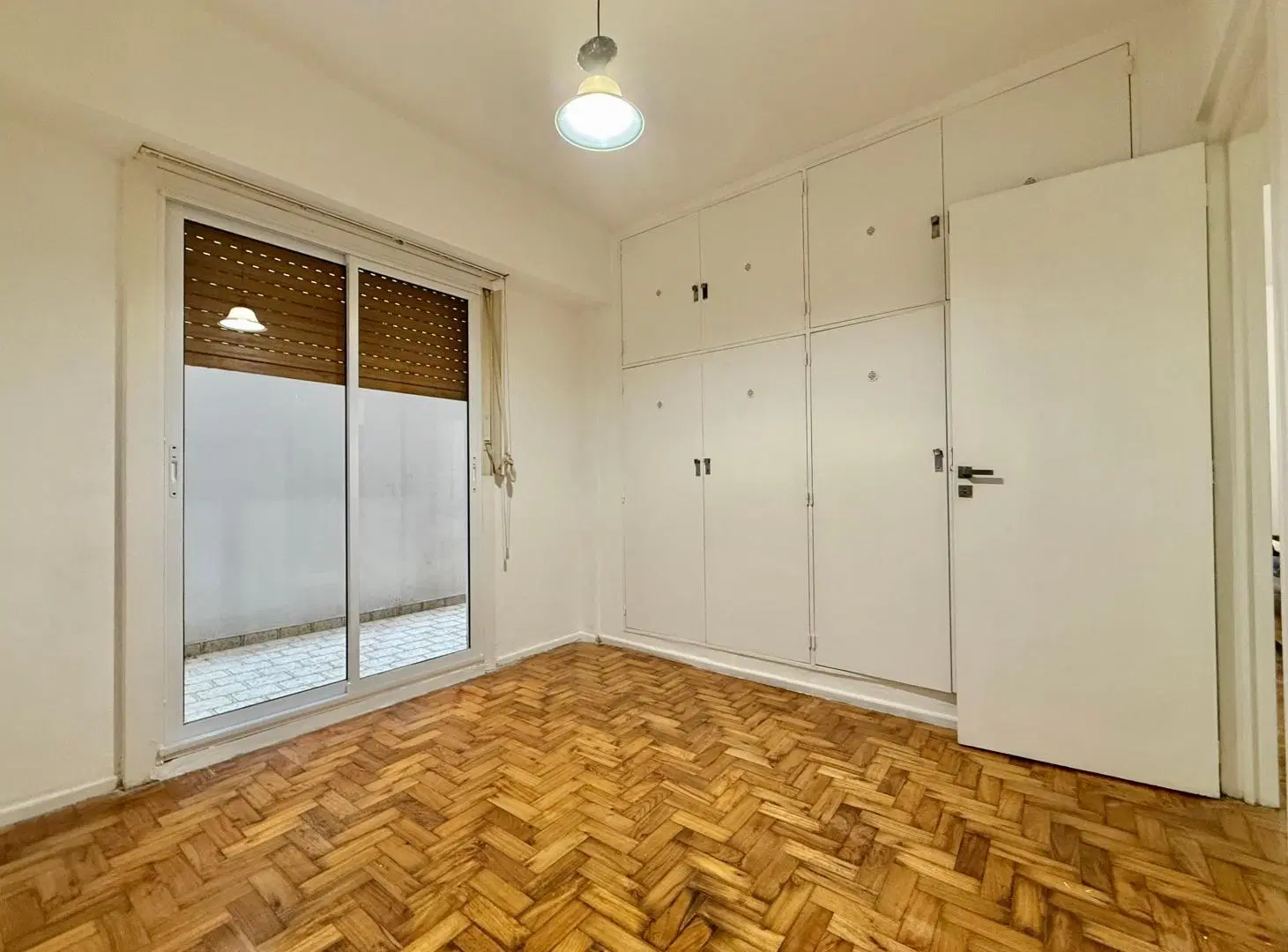 Recoleta – 2 ambientes con patio a 1 cuadra de estación Agüero (Línea D) 2