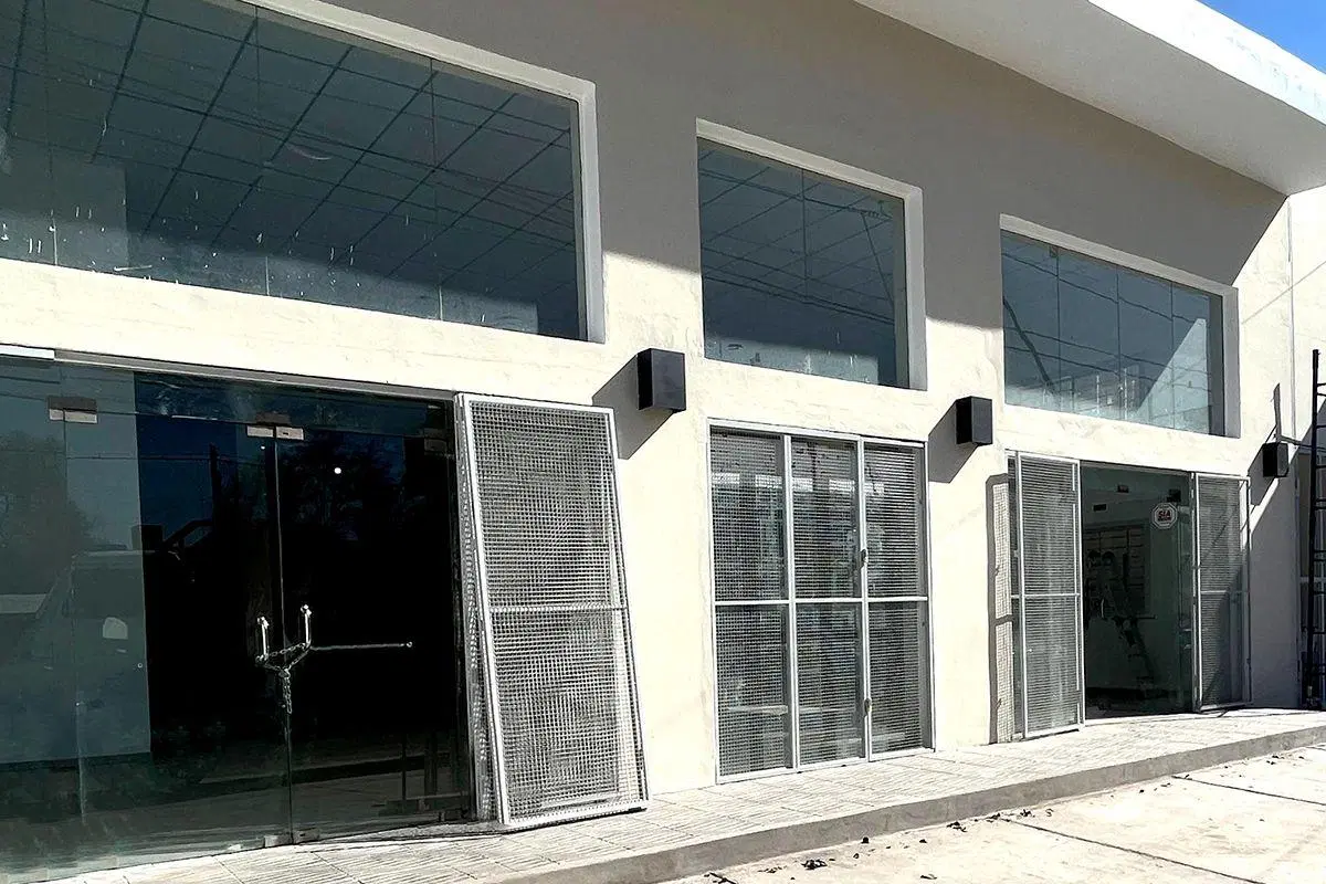 Dueño Alquila Excelente Local Comercial Av. Donato Alvarez Barrio Arguello 3
