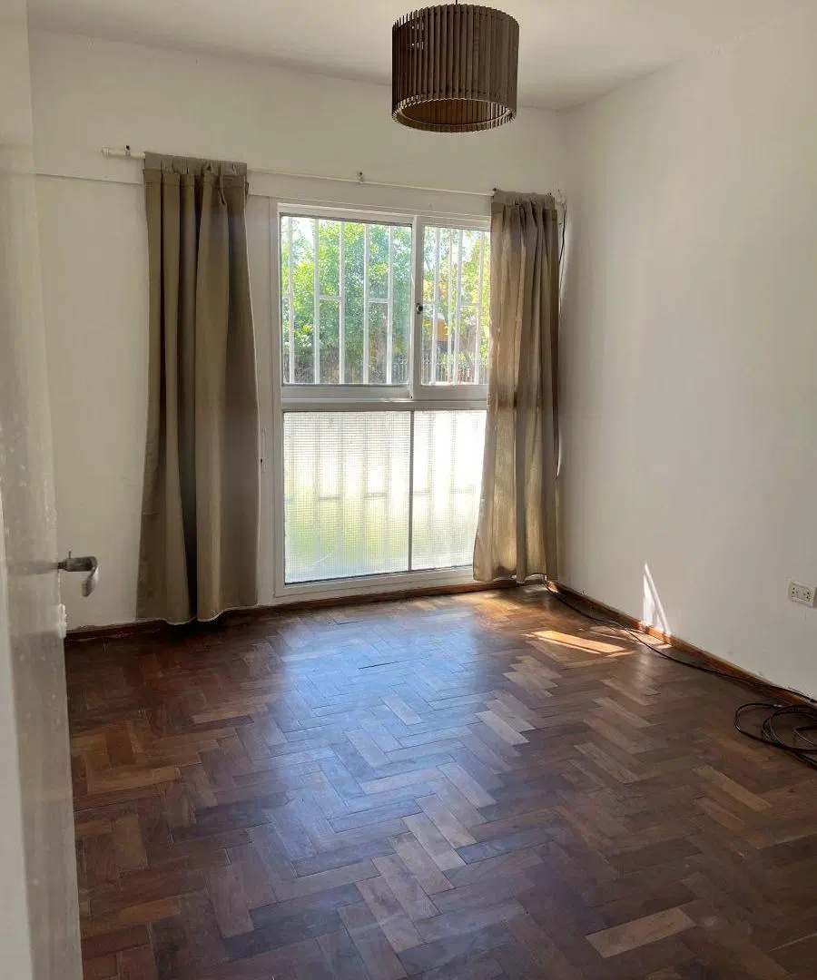 Alquilo departamento 2 dor PB con pileta y cochera-Barrio Cerro de las Rosas 2