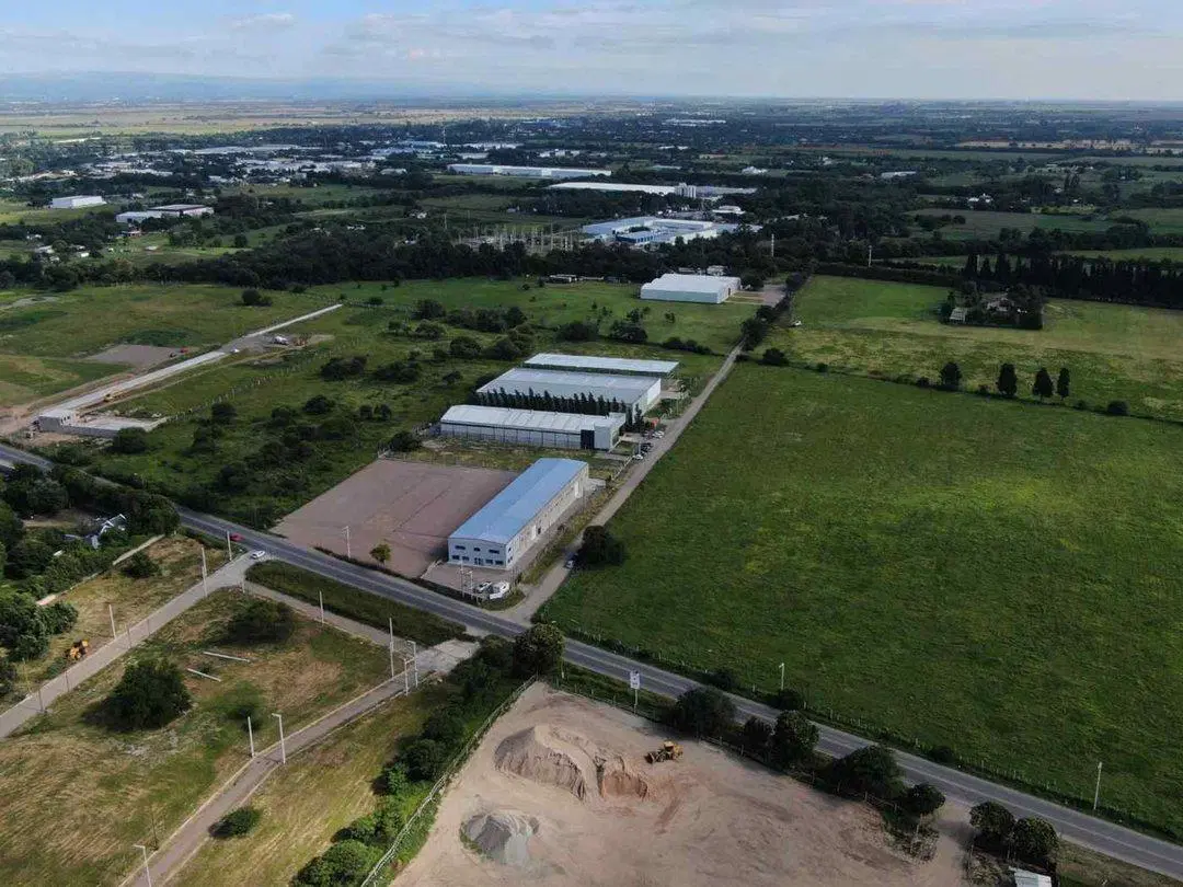VENTA DE TERRENO INDUSTRIAL EN AVENIDA JAPON 7,6 Hectareas 5
