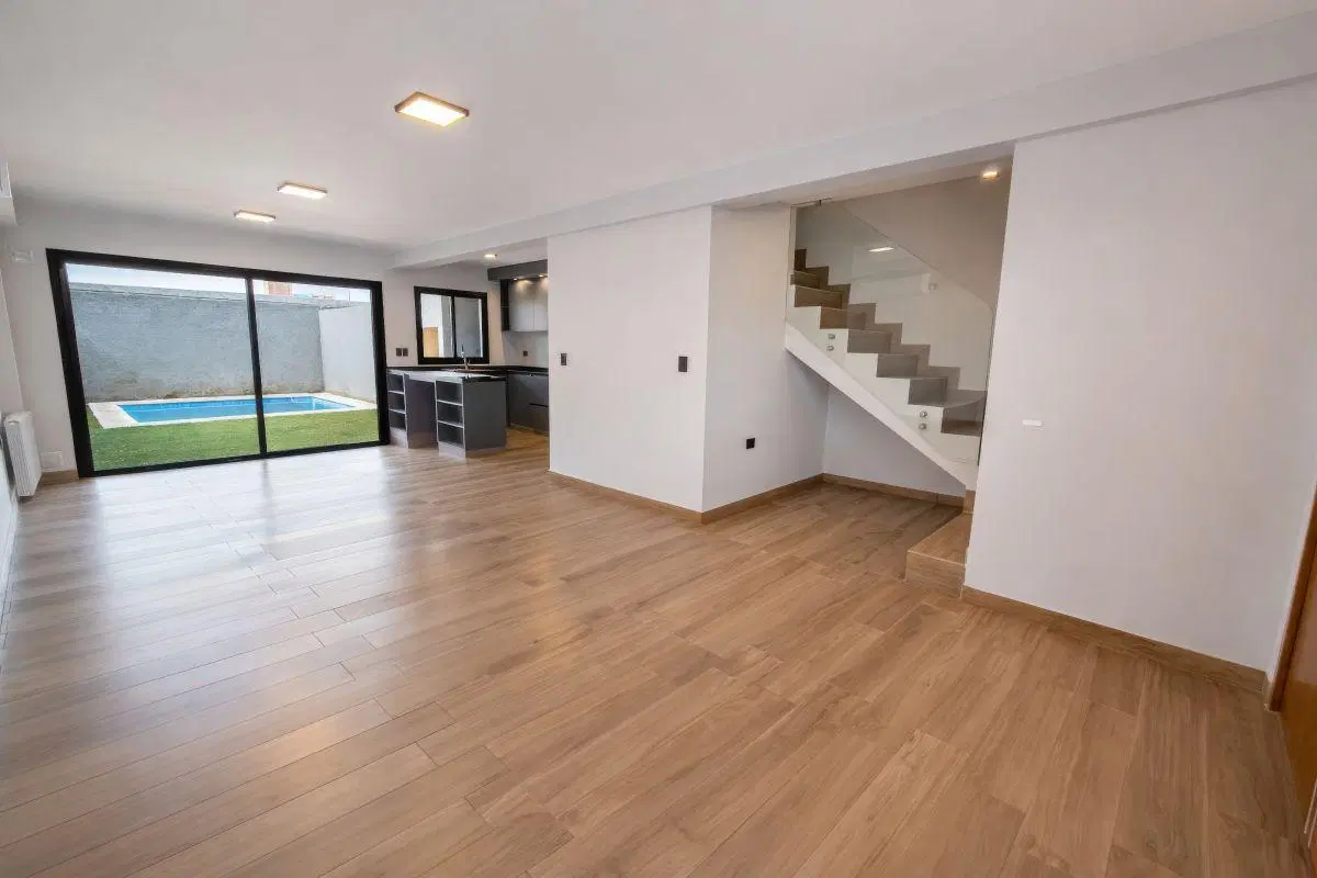 VENTA DE DUPLEX DE 145 M2 A ESTRENAR 3 DORMITORIOS EN DOCTA CON PATIO 3