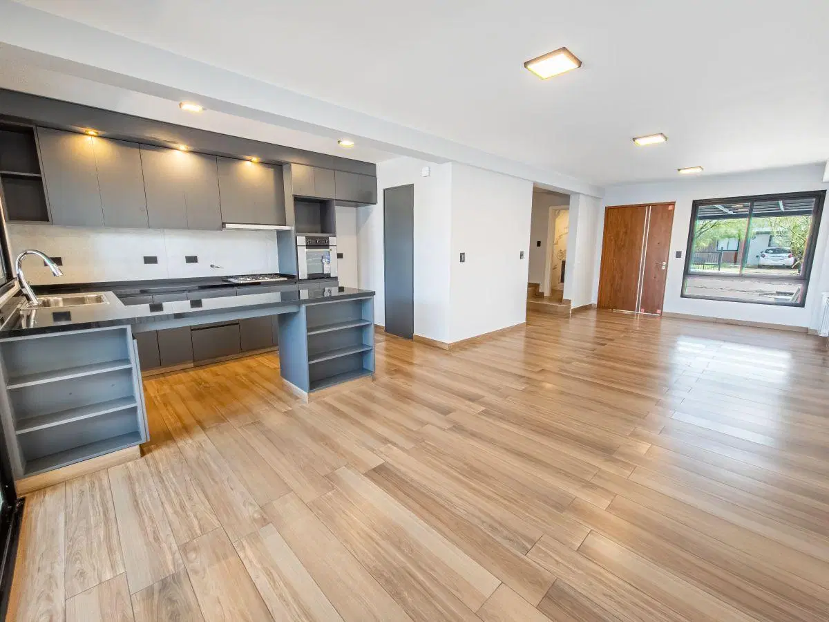 VENTA DE DUPLEX DE 145 M2 A ESTRENAR 3 DORMITORIOS EN DOCTA CON PATIO 5
