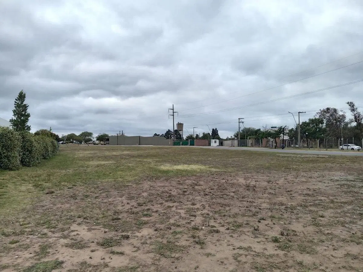 LOTE DE 1953 M2 EN VENTA EN COUNTRY LA CASCADA ETAPA 1 4
