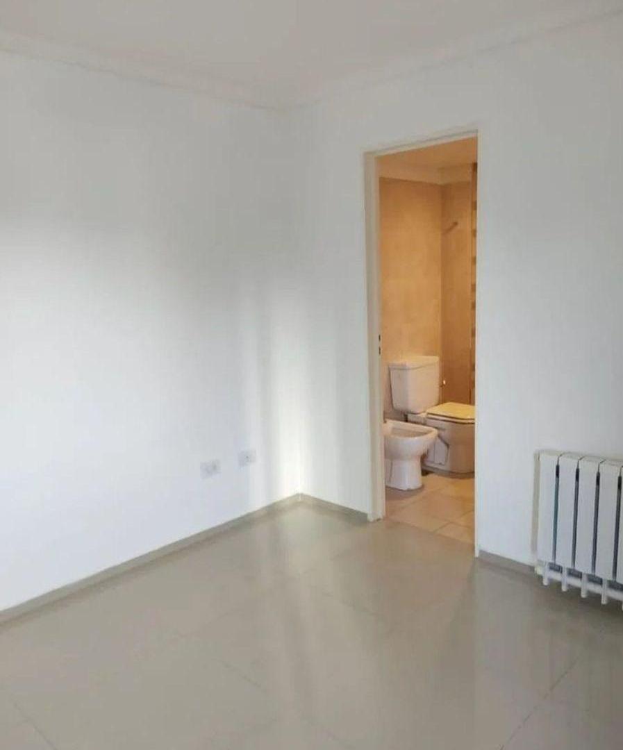 DEPARTAMENTO DE 3 DORMITORIOS EN VENTA EN ALTOS VILLASOL CON COCHERA
