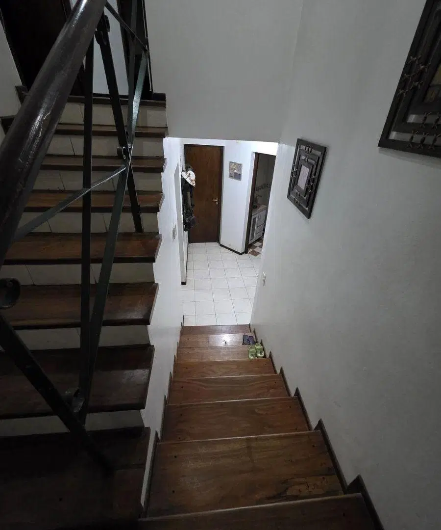 EN VENTA CASA DE 3 DORMITORIOS EN URCA CON PILETA APTO CREDITO 4