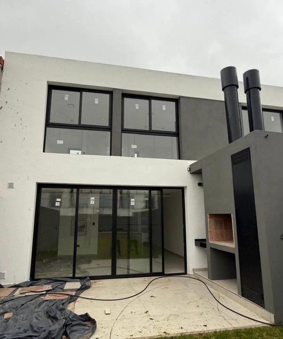 Duplex Docta a estrenar 150 m² 3 dormitorios, patio amplio cochera doble cubierta 2