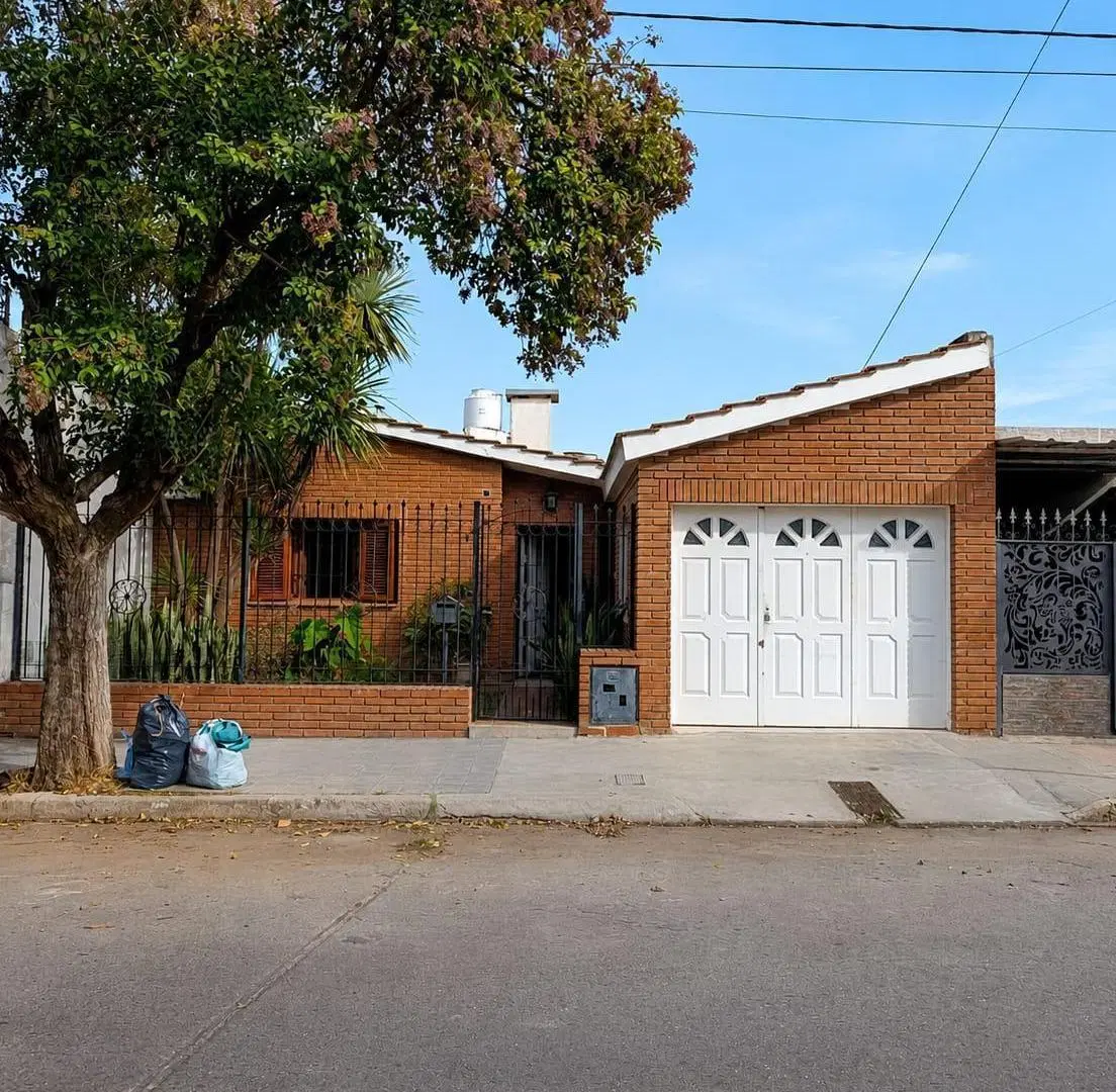 Casa en Los Paraisos 3