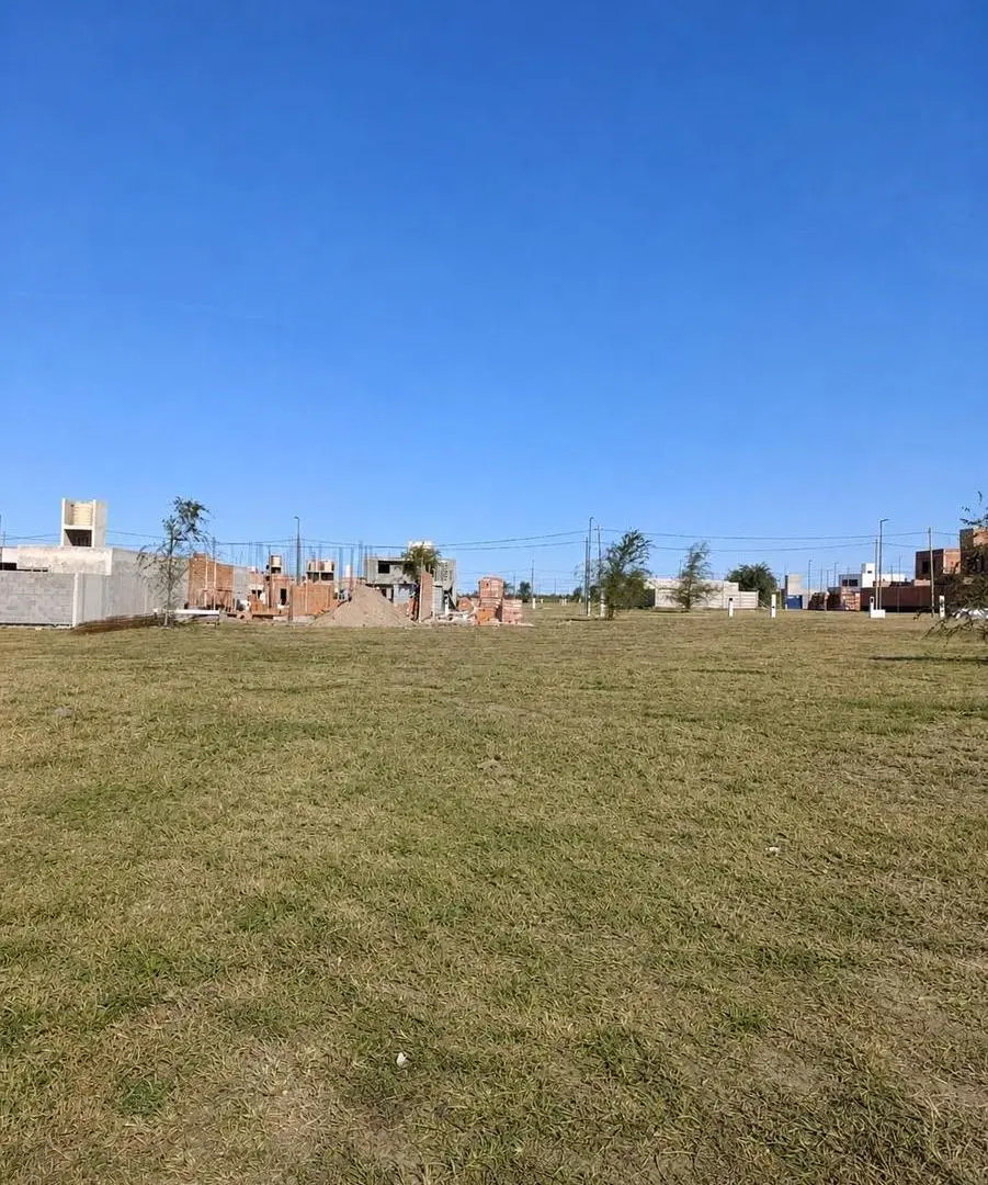 Terreno en venta 360 mts en DOCTA PARQUE con obras de infraestructuras pagas, apto locales y duplex 3