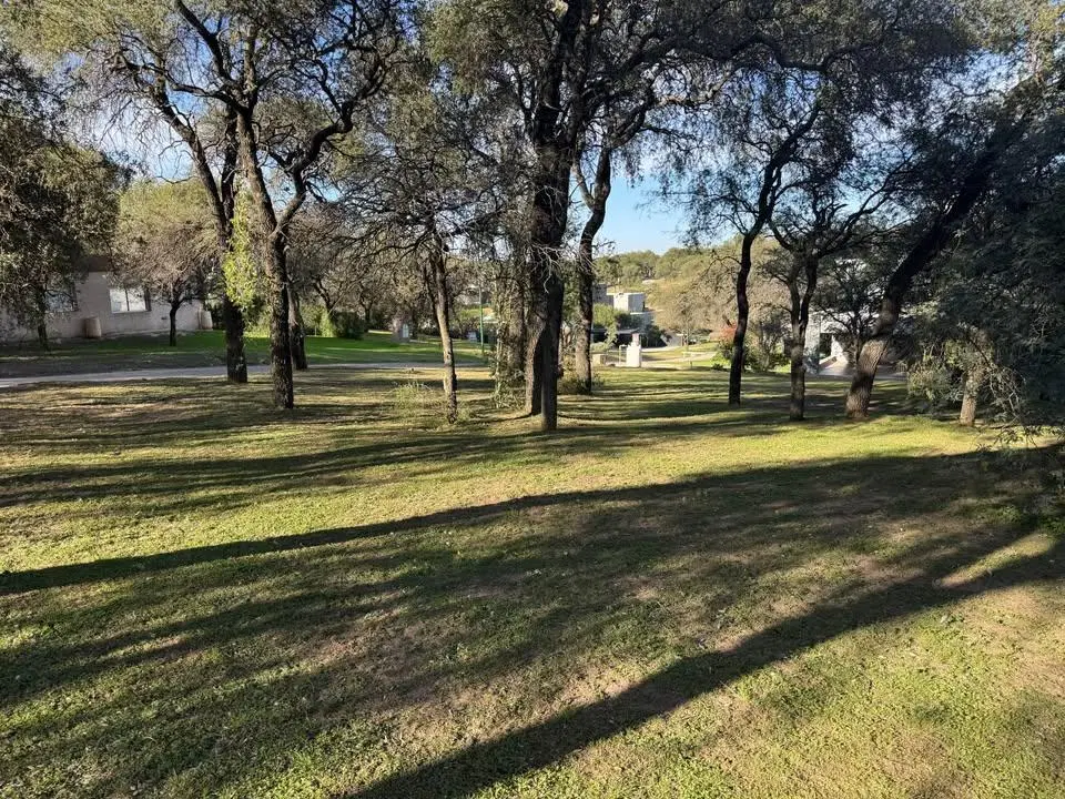 Terreno en Valle del Golf 5