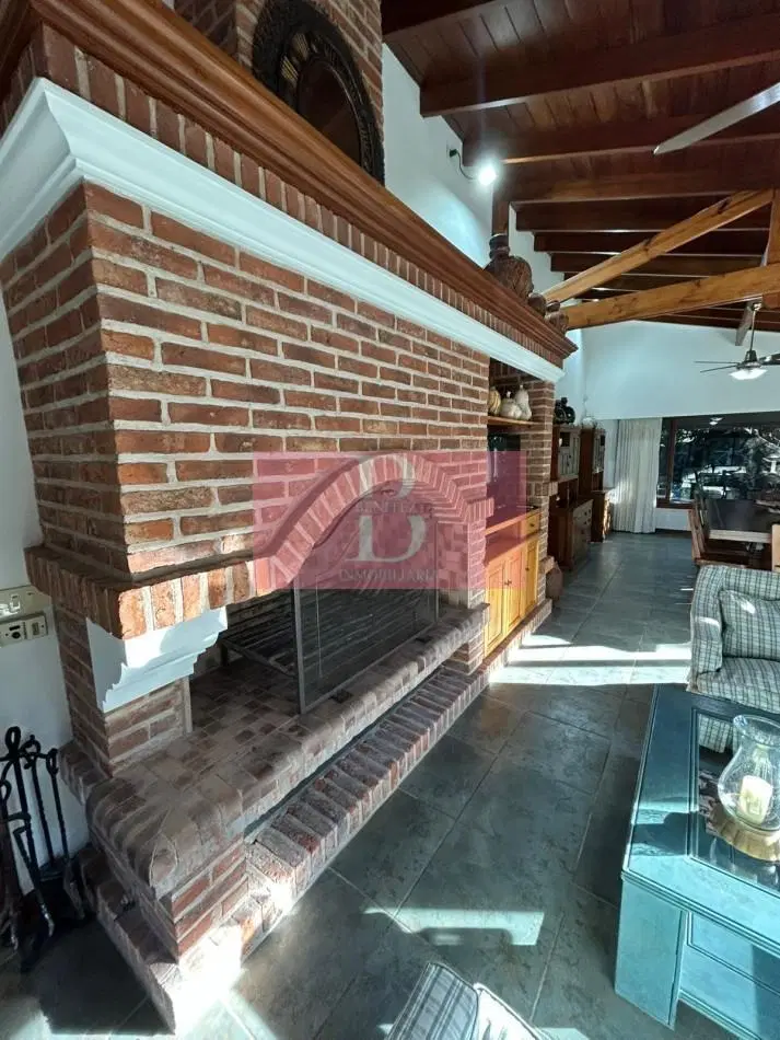 CASA EN VENTA EN LA MEJOR ZONA DE PINAMAR - OPORTUNIDAD 3