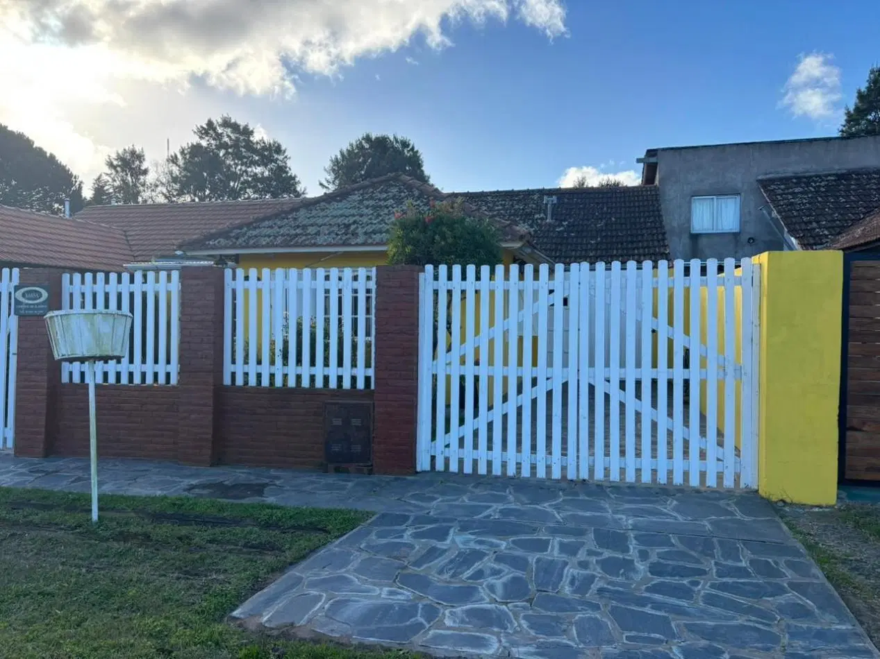CASA EN VENTA EN OSTENDE - PINAMAR 2