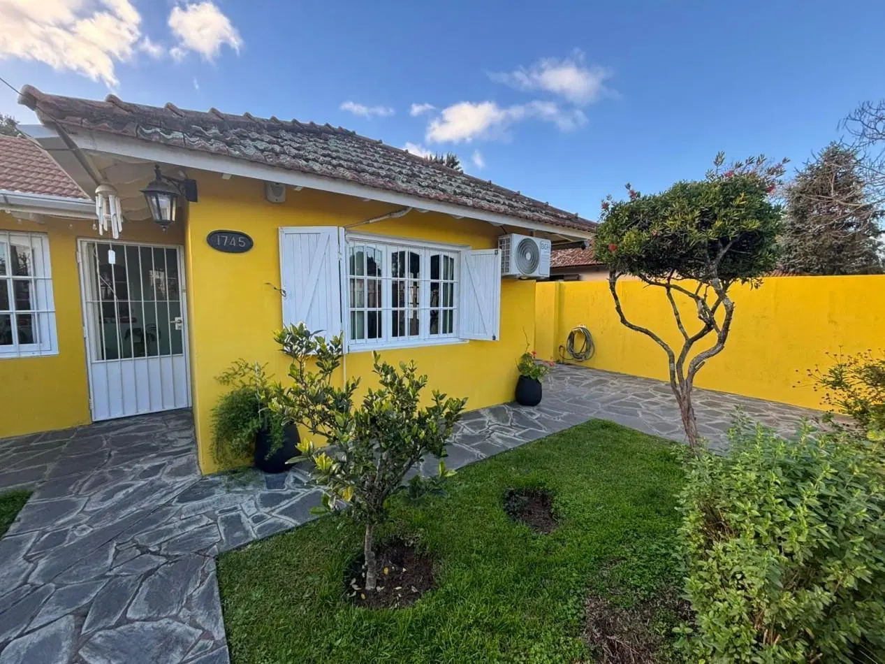 CASA EN VENTA EN OSTENDE - PINAMAR 5
