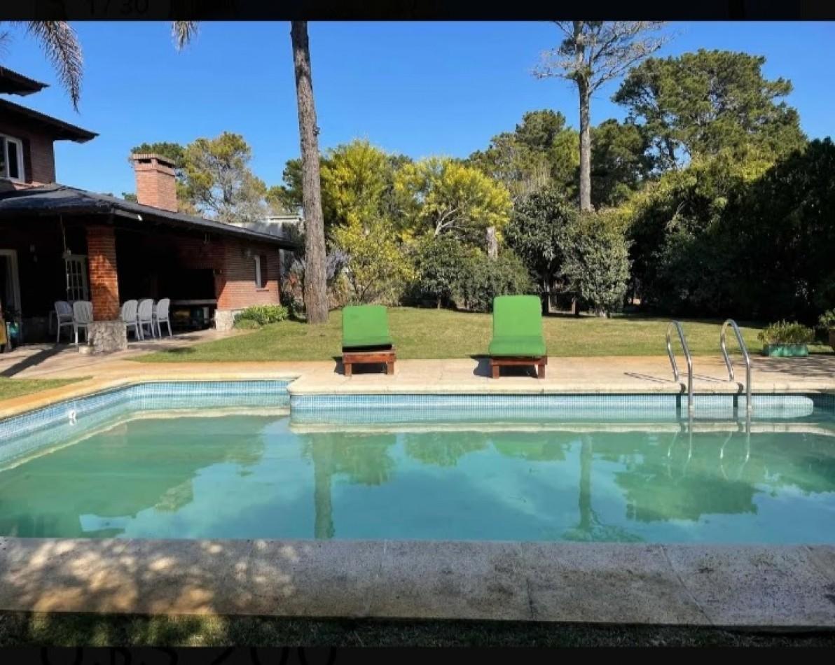 Foto de Casa en Venta en Pinamar Norte - Acepta permuta. Barrio Alamos, imagen 2