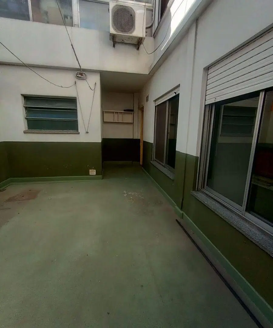 VENDO DEPARTAMENTO 3 AMB SOBRE AVENIDA ONSARI. 4