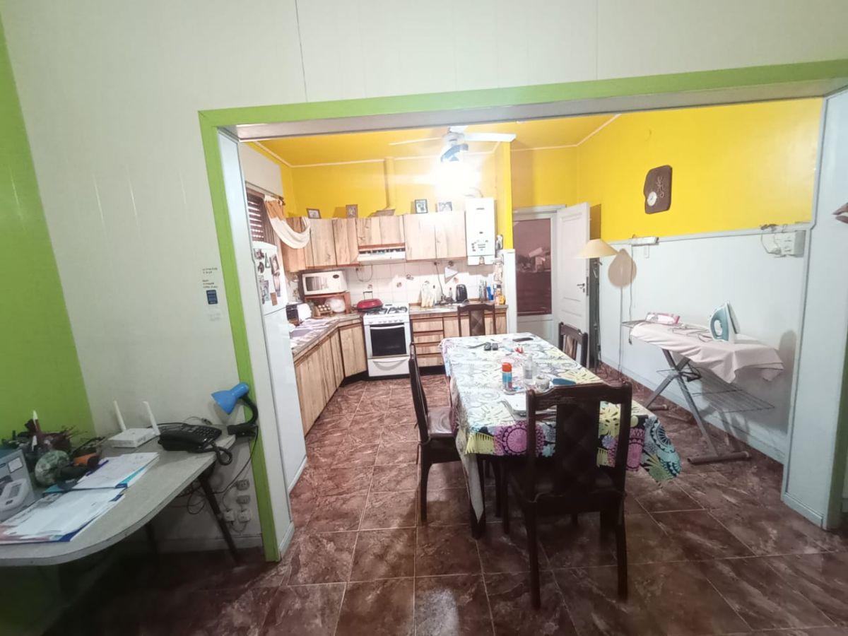 Foto de ALQULO CASA 5 AMBIENTES CON COCHERA EN CRUCECITA, imagen 5