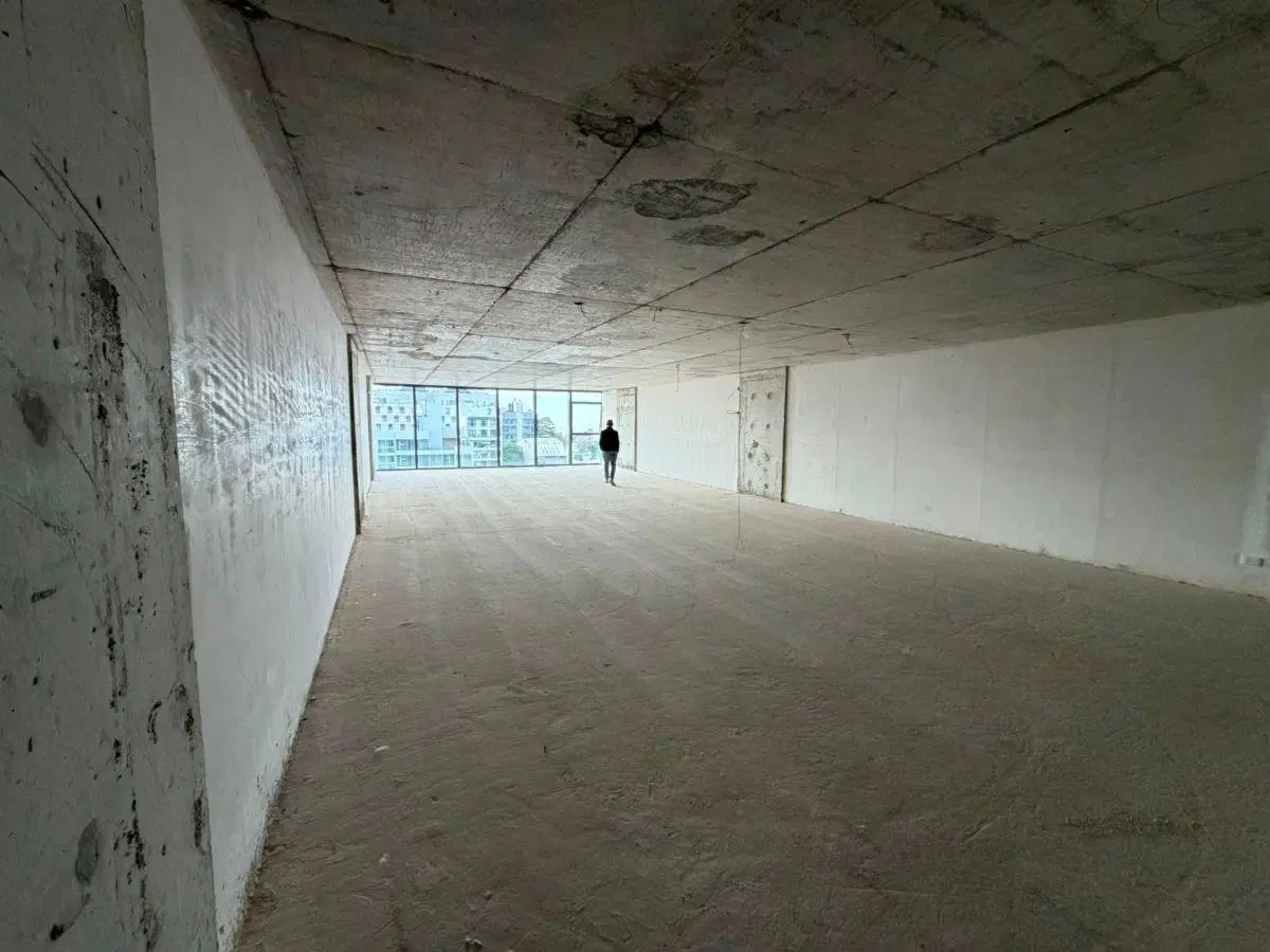 Oficinas comerciales en LUMIERE Olivos 1