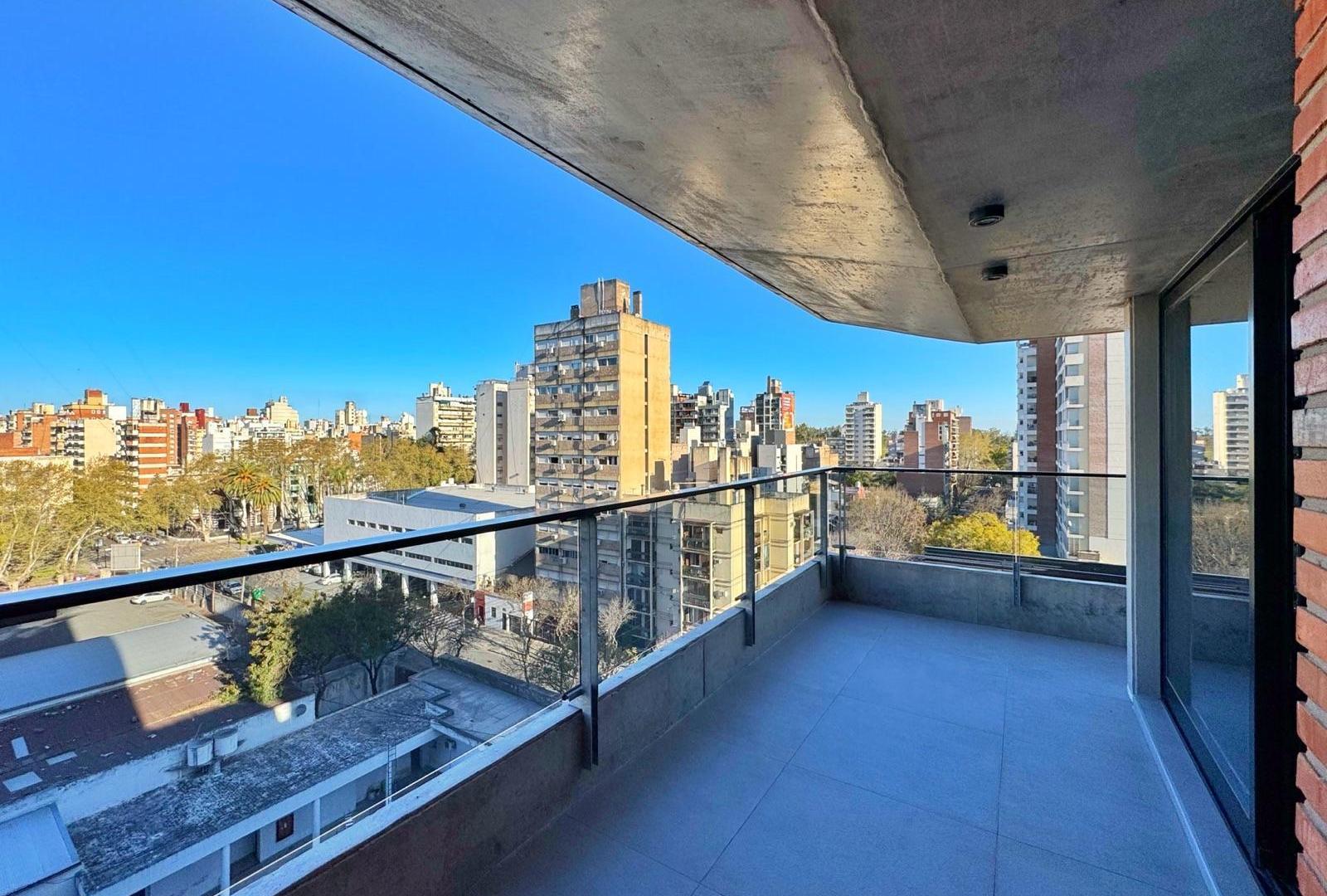 Venta Piso exclusivo Alvear 1200 3 dormitorios departamento en Barrio Lourdes