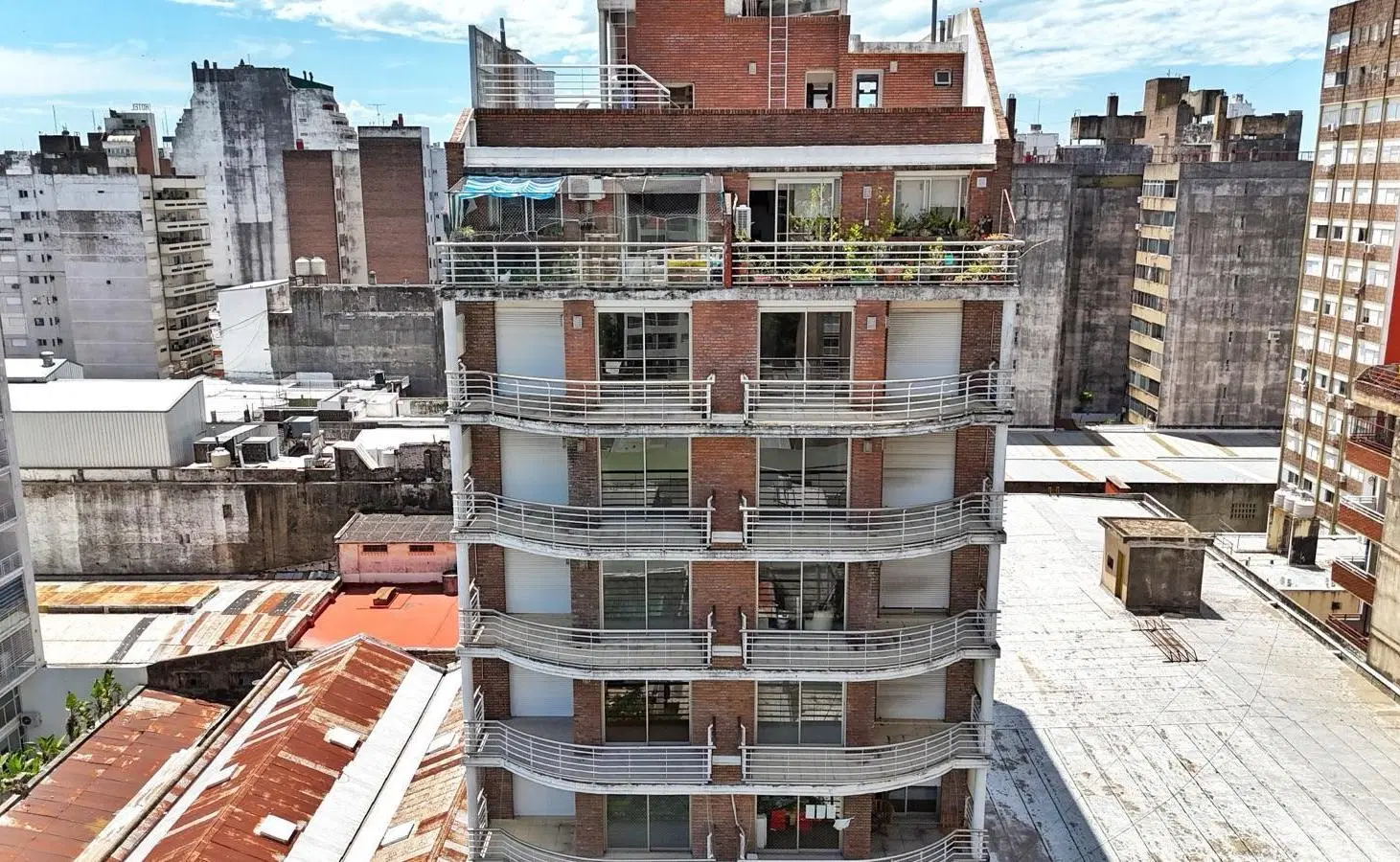 Departamento dos dormitorios en Centro de Rosario con pileta y quincho 1