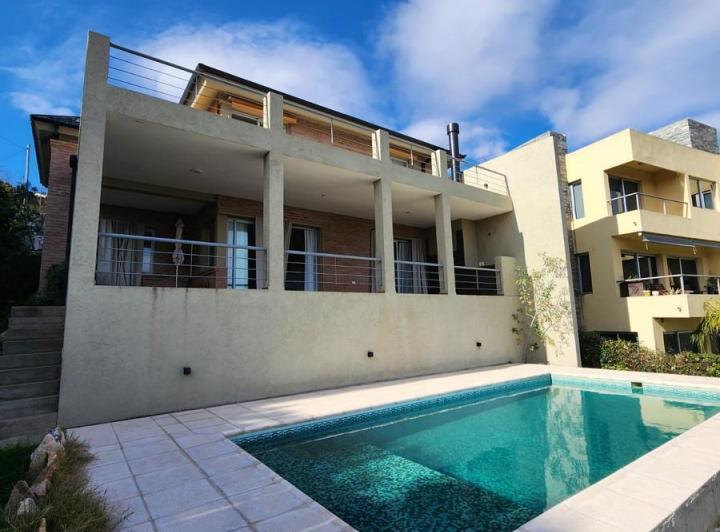 VENDO CASA 3DORM EN ALTOS DE LAS VERTIENTES CARLOS PAZ 1