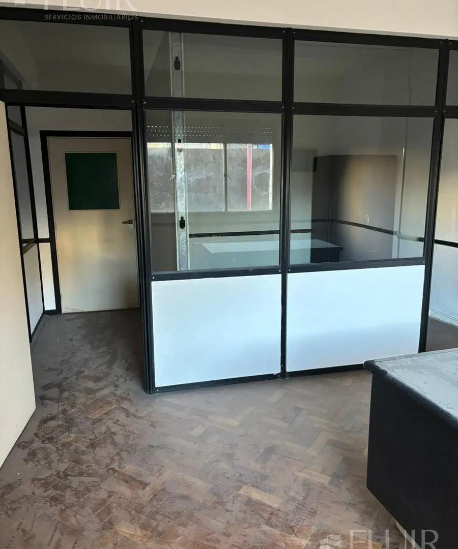 Venta oficina en Dean Funes 154, Peatonal Centro 2