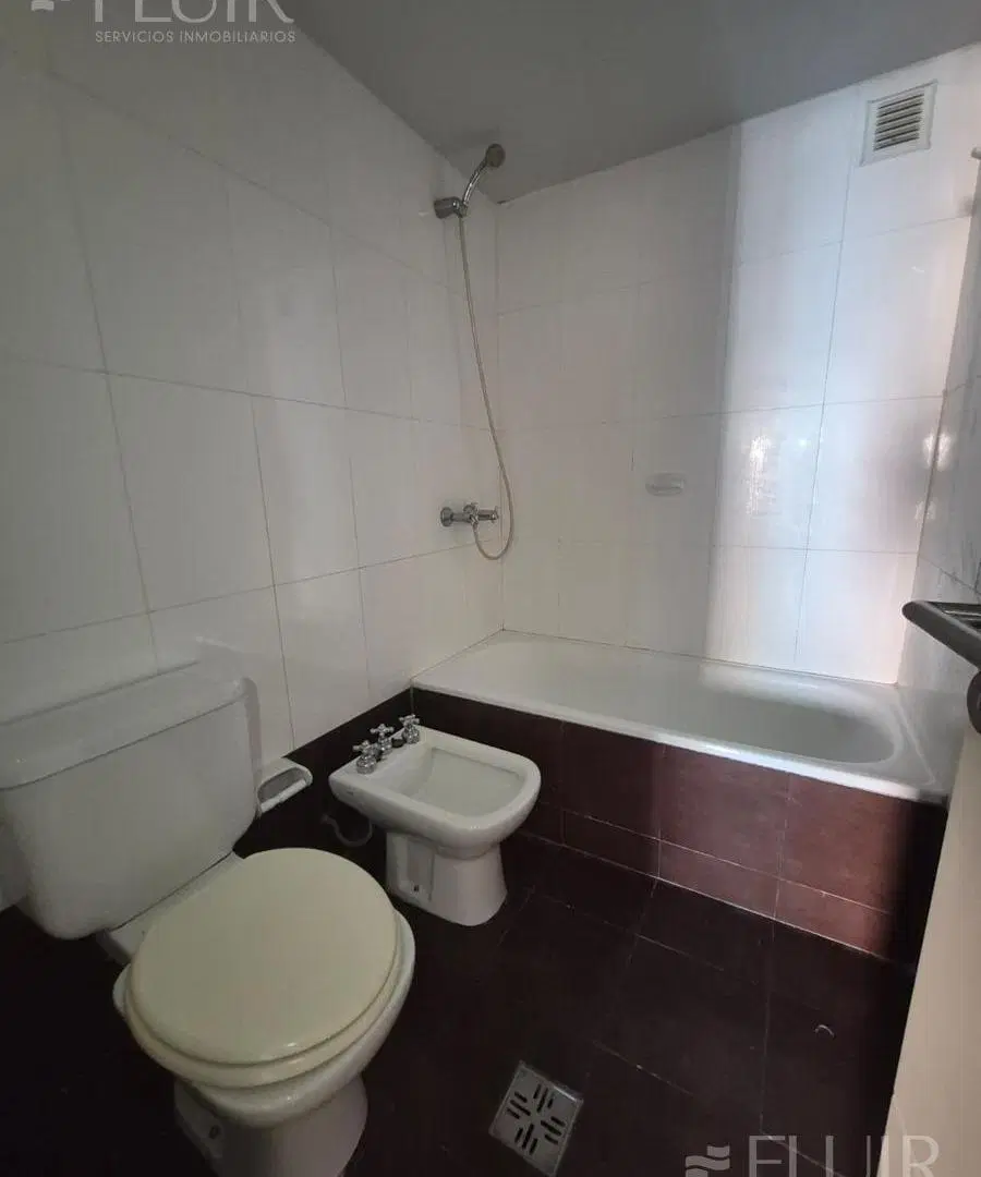 VENDO DEPTO 1DORM EN PEREDO 173 A MTS DE POCITO 4