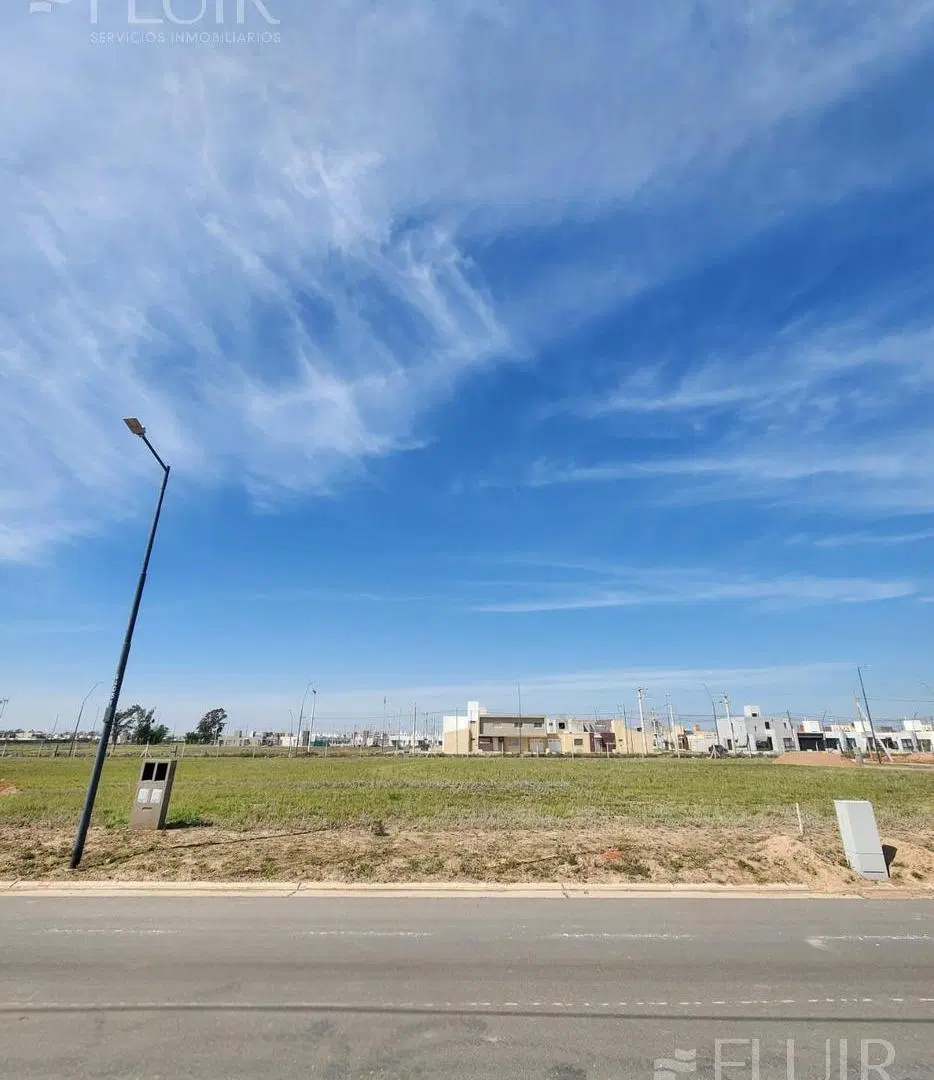 APTO DUPLEX LOTE EN PAMPAS DE MANANTIALES 4