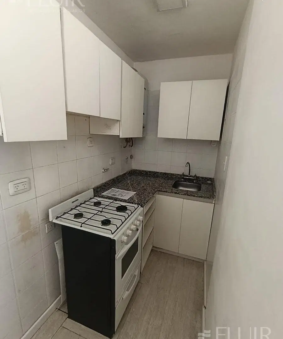 Departamento en Alberdi 8