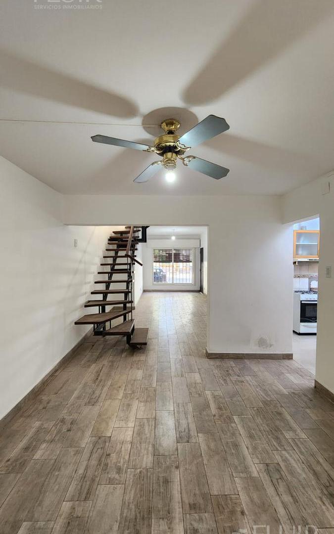 Foto de VENTA CASA 4 DORMITORIOS EN JUAN DEL CAMPILLO 752 ALTA CORDBA, imagen 3