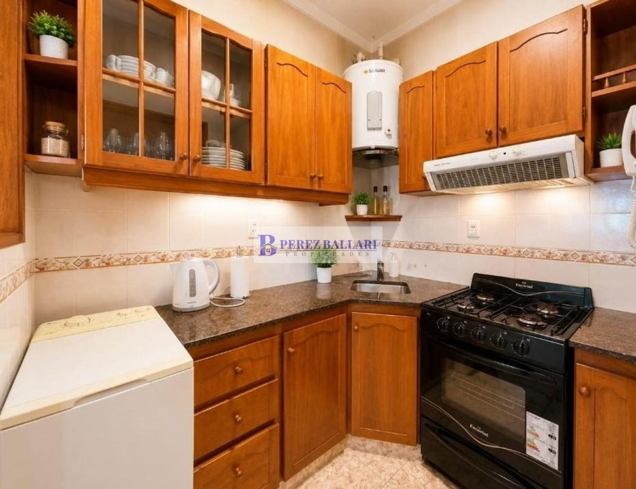 Foto de ALQUILER VERANO 2026/27 - 4/6 Prs. - ZONA CENTRO - PLAZA COLON - PLAYAS, imagen 2