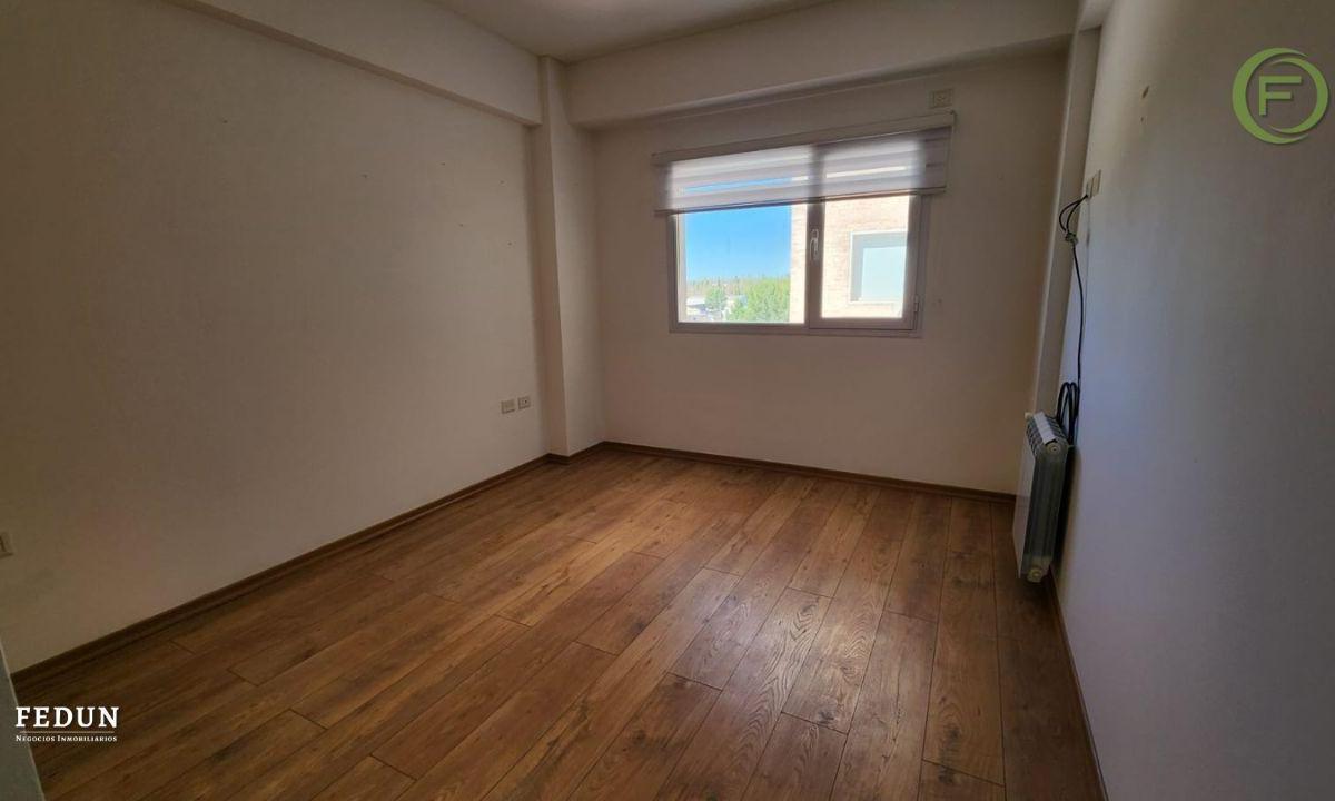 2 Dorm.. Cochera y Baulera. Balcón 1