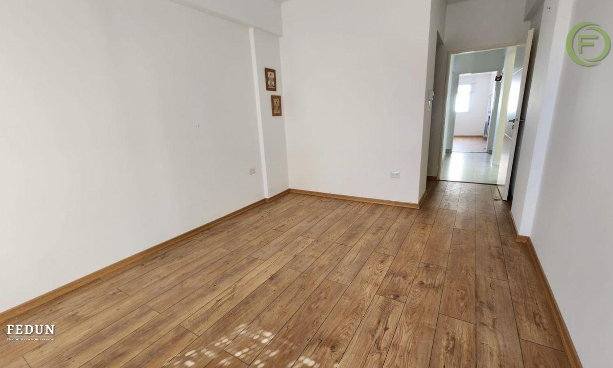 2 Dorm.. Cochera y Baulera. Balcón 5