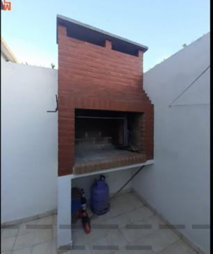 Excelente Chalet, Platanos 5