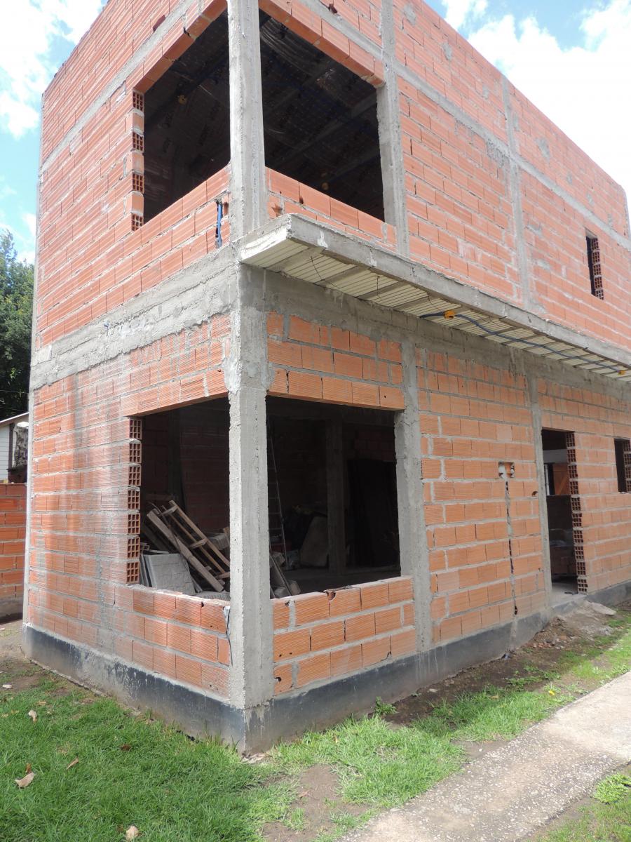 Departamento + Chalet a Terminar 3