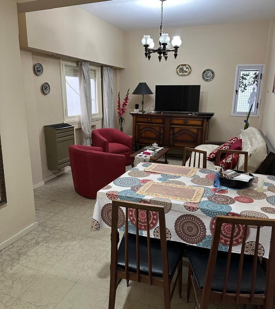 Foto de Departamento de 52 m² con 2 dormitorios en venta en Centro, imagen 3