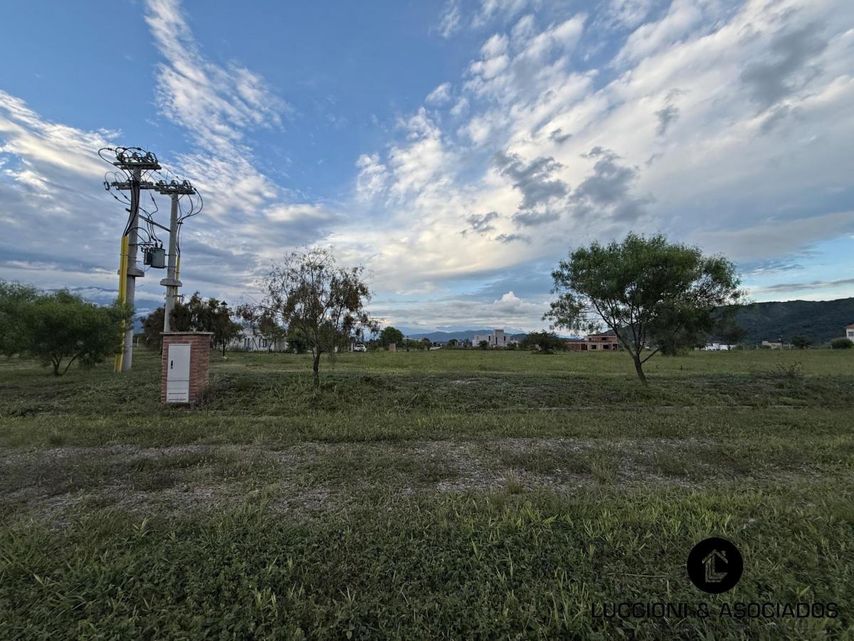 En Venta - Hermoso Terreno en Esquina B° El Mollar - La Almona 2
