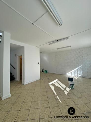 En Venta - Importante Propiedad Sobre Av Santibañez 1